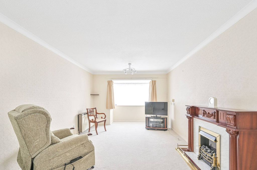 Property photo 2 of 7