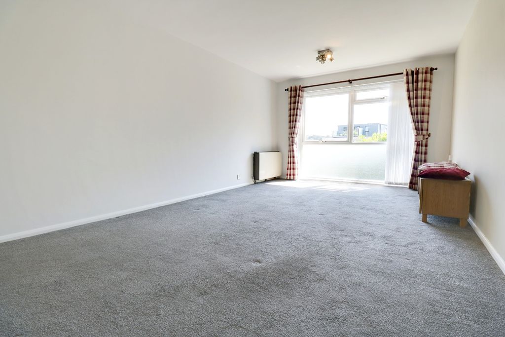 Property photo 2 of 9 5264441