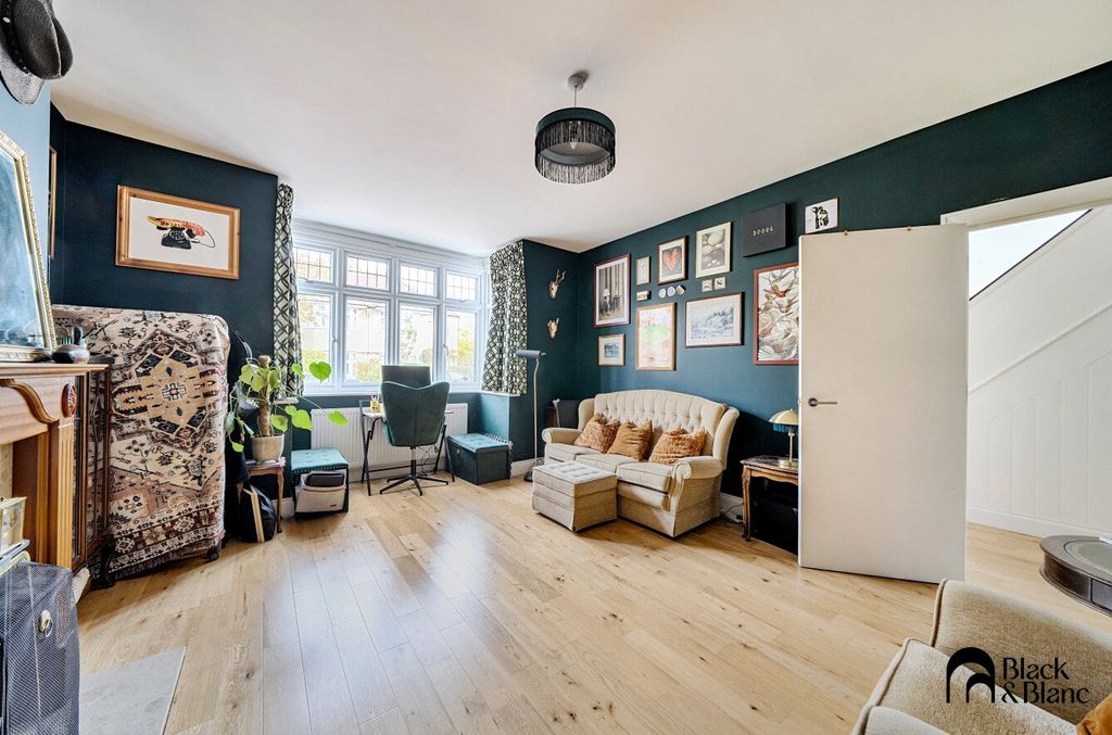 Property photo 3 of 20 Reception Room