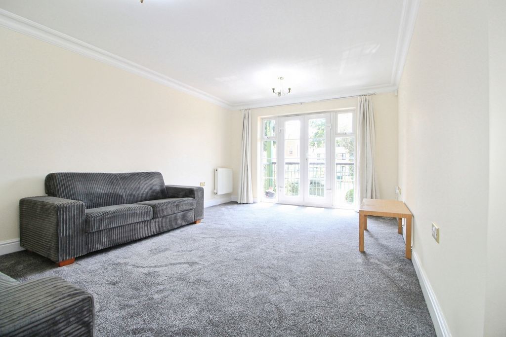 Property photo 3 of 28 Gallery