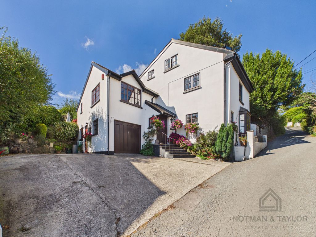 Property photo 1 of 34