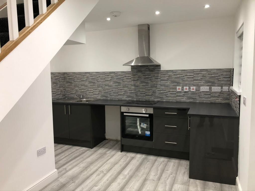 Property photo 1 of 4