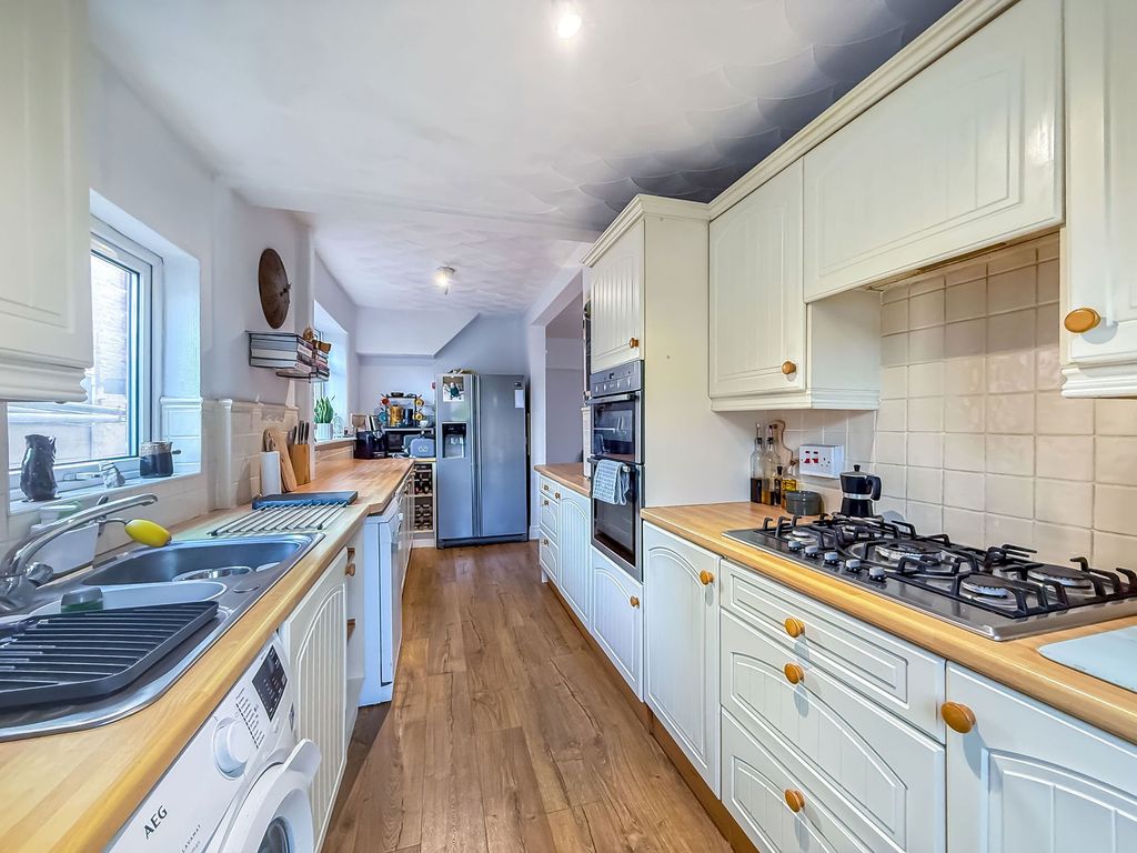 Property photo 3 of 24