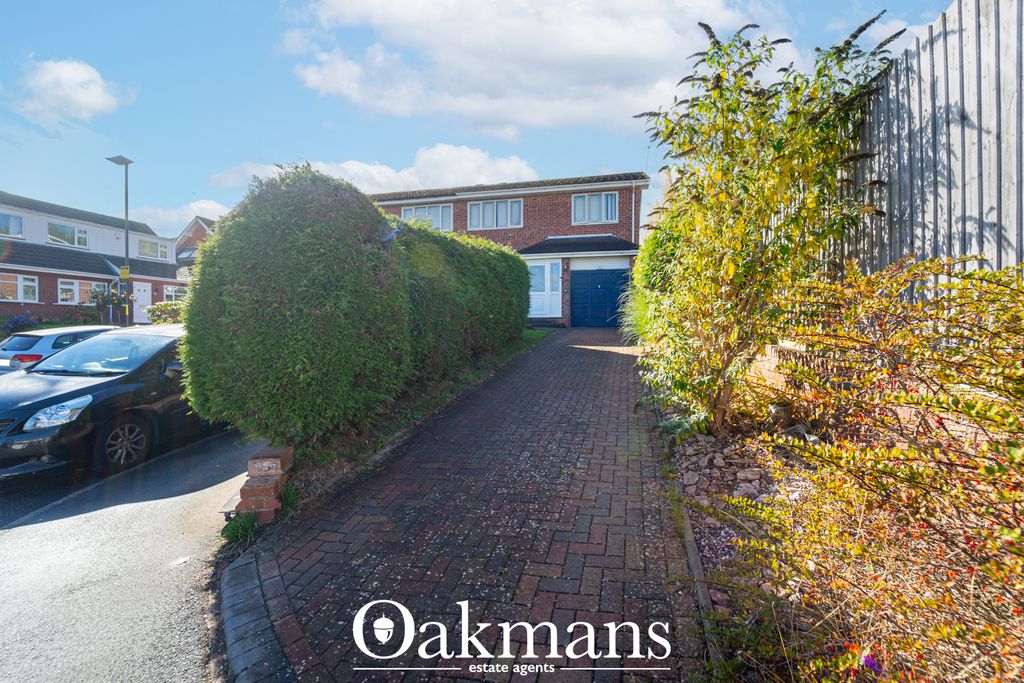 Property photo 2 of 28