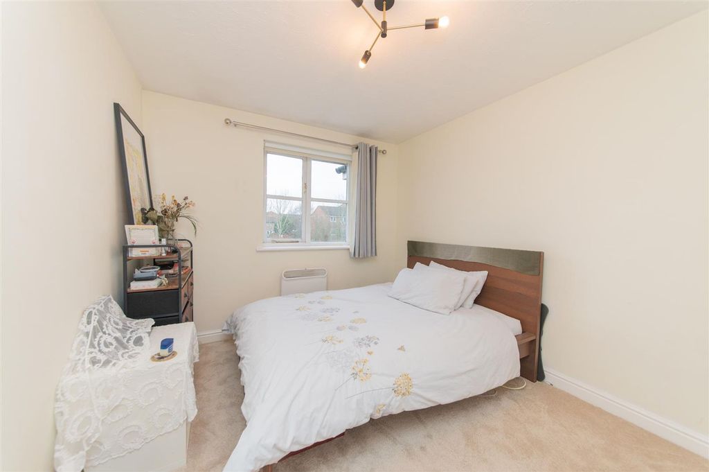 Property photo 3 of 13