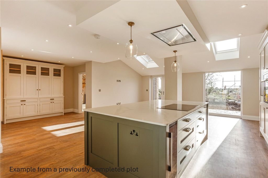 Property photo 3 of 10 Kitchen Example