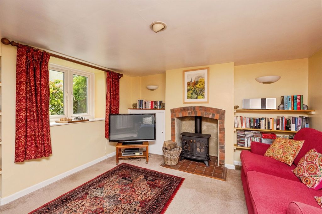 Property photo 2 of 16