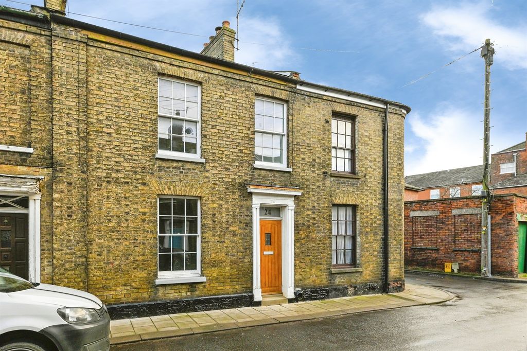 Property photo 1 of 15