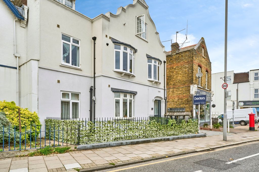 Property photo 2 of 16 Front View