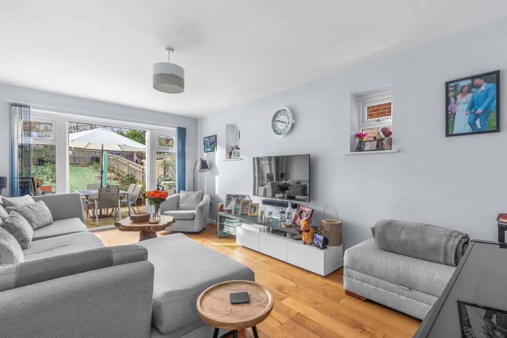 Property photo 3 of 14