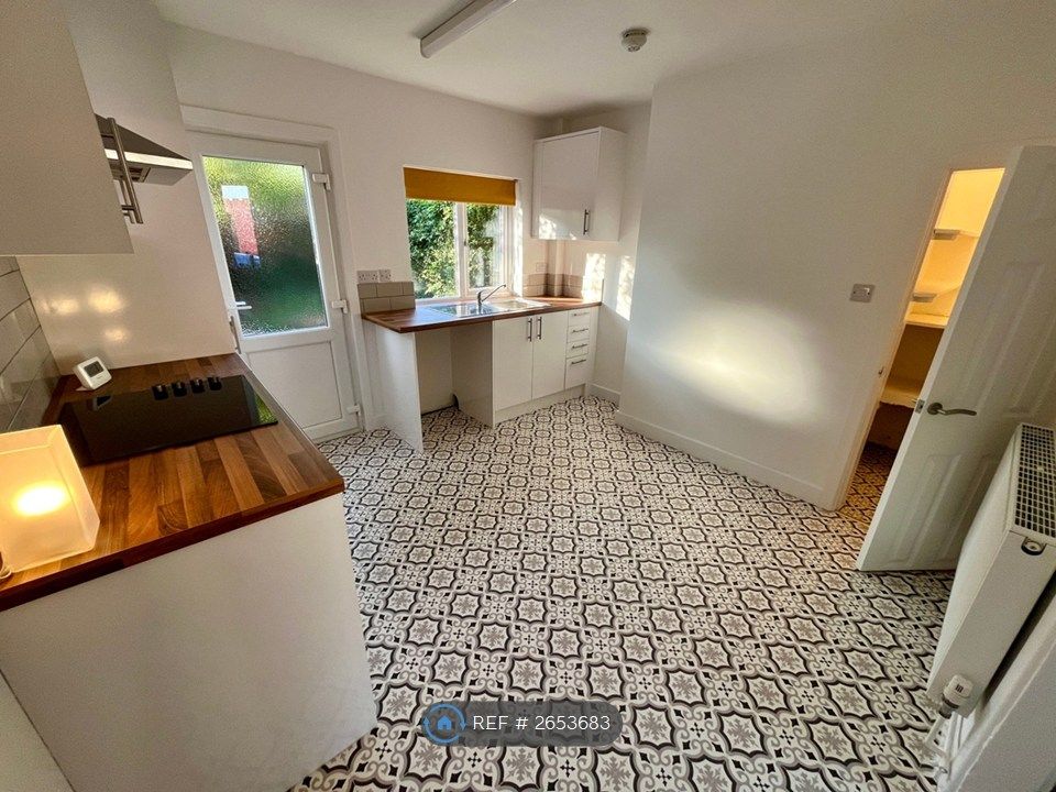 Property photo 3 of 31