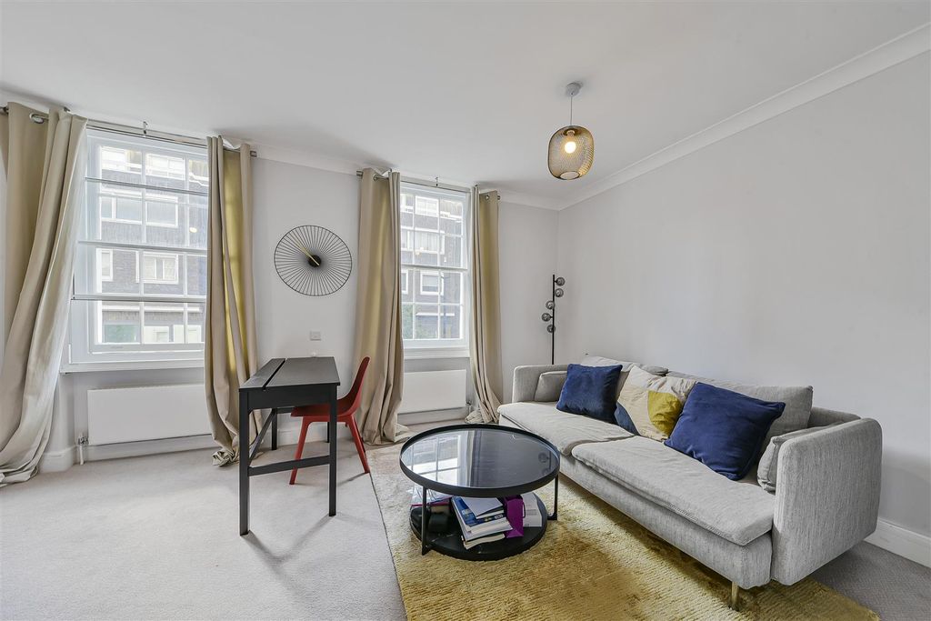 Property photo 1 of 7 Lounge Photo 1.Jpg
