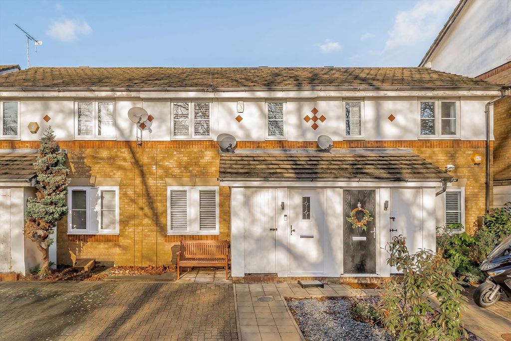 Property photo 1 of 7