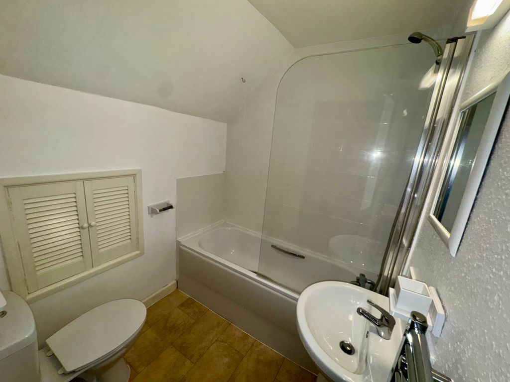 Property photo 3 of 6 Img_3718