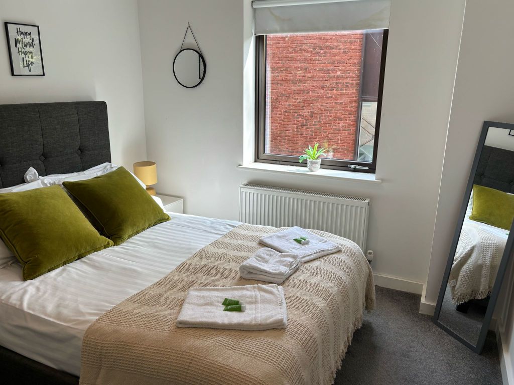 Property photo 3 of 7 2 Bed Vonder - Bedroom 1