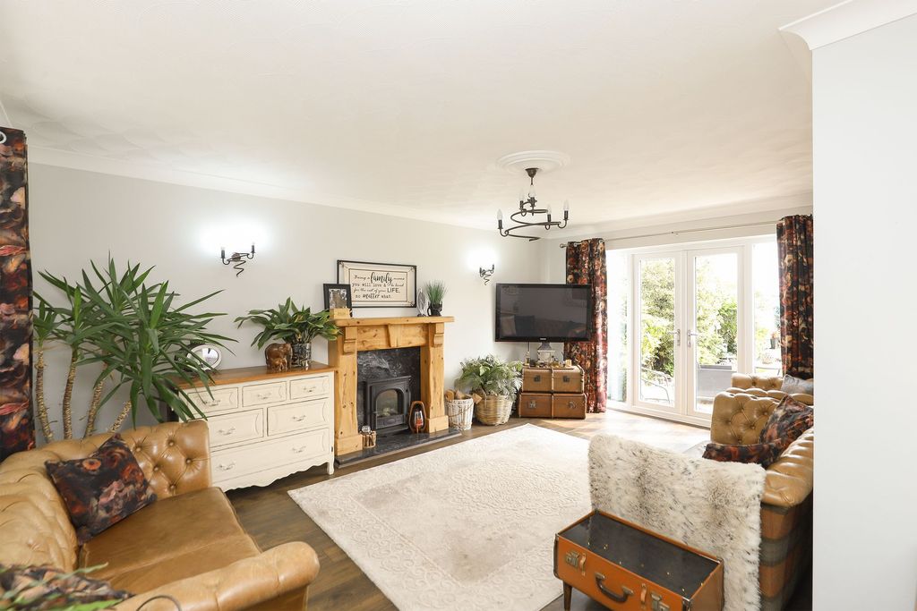 Property photo 2 of 36 3