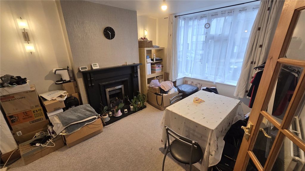 Property photo 2 of 13 Picture No. 12