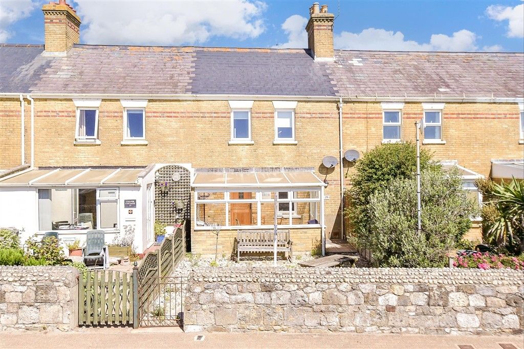 Property photo 3 of 12 Front Aspect