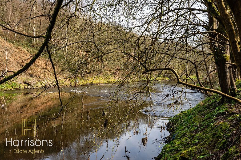 Property photo 2 of 18 4976563