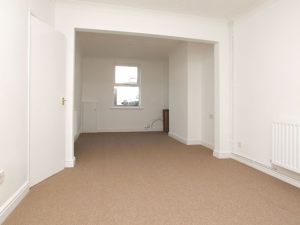 Property photo 2 of 4 Lounge/Dining Room