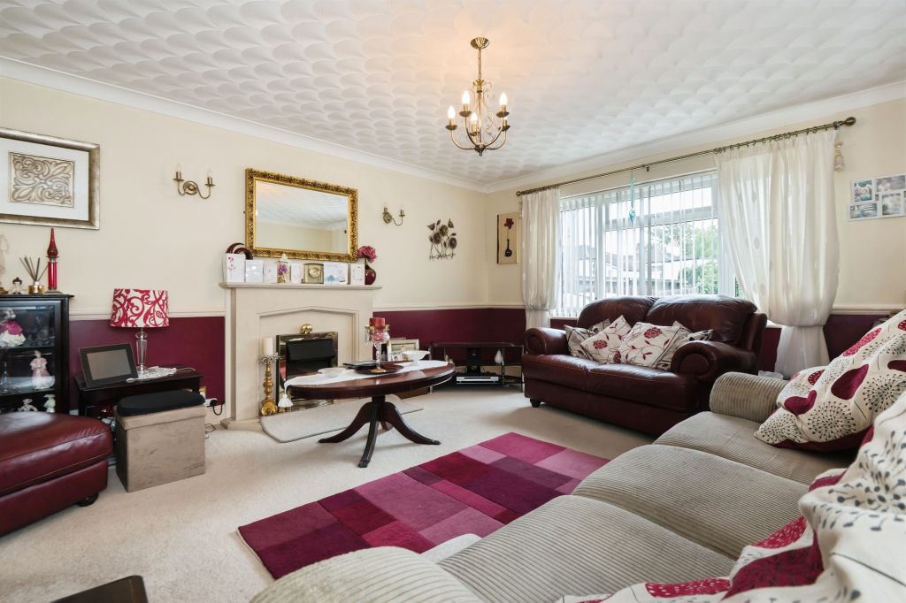 Property photo 2 of 17