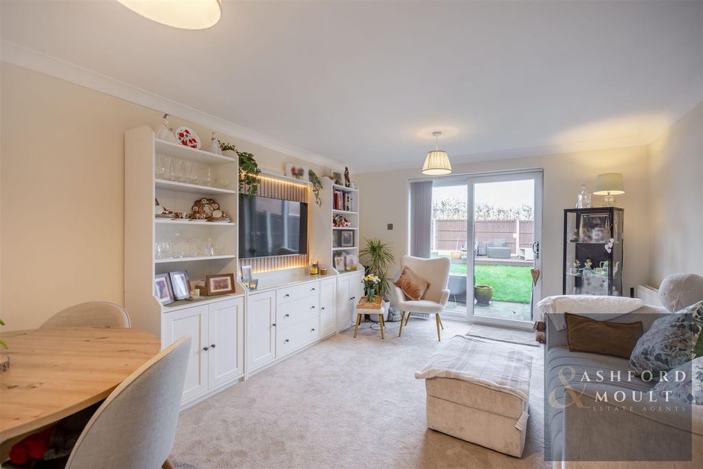 Property photo 2 of 36 Ashford-17.Jpg