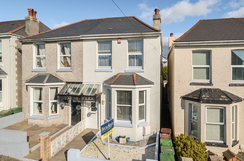 Property photo 3 of 18 1369239-1-68F0F89...