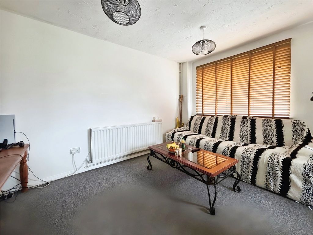 Property photo 3 of 7 Picture No. 02