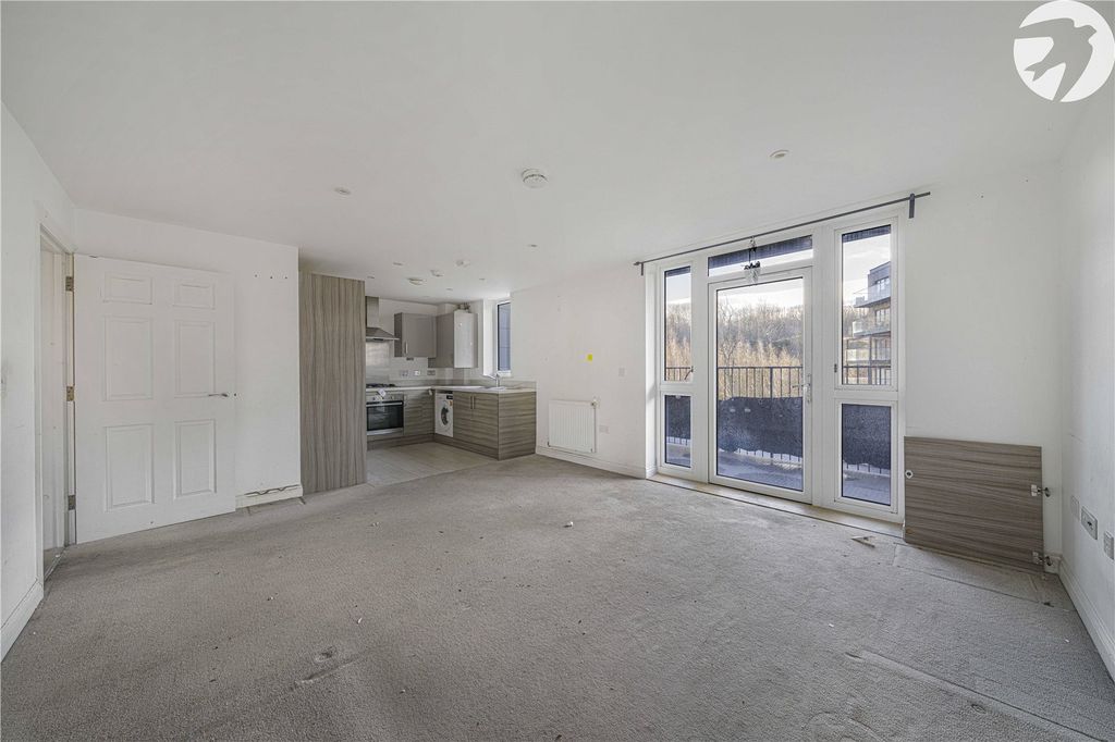 Property photo 2 of 16 Open Plan Living