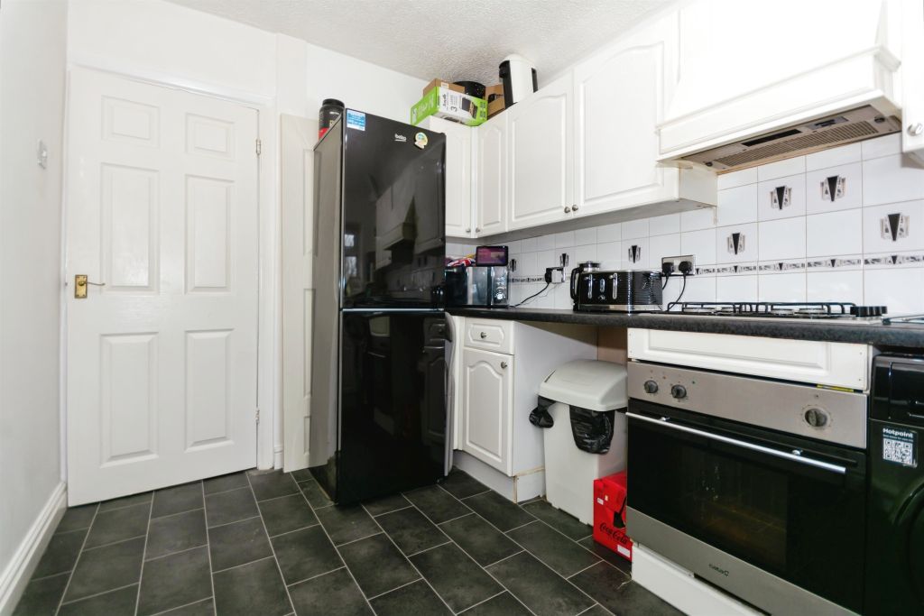Property photo 2 of 13