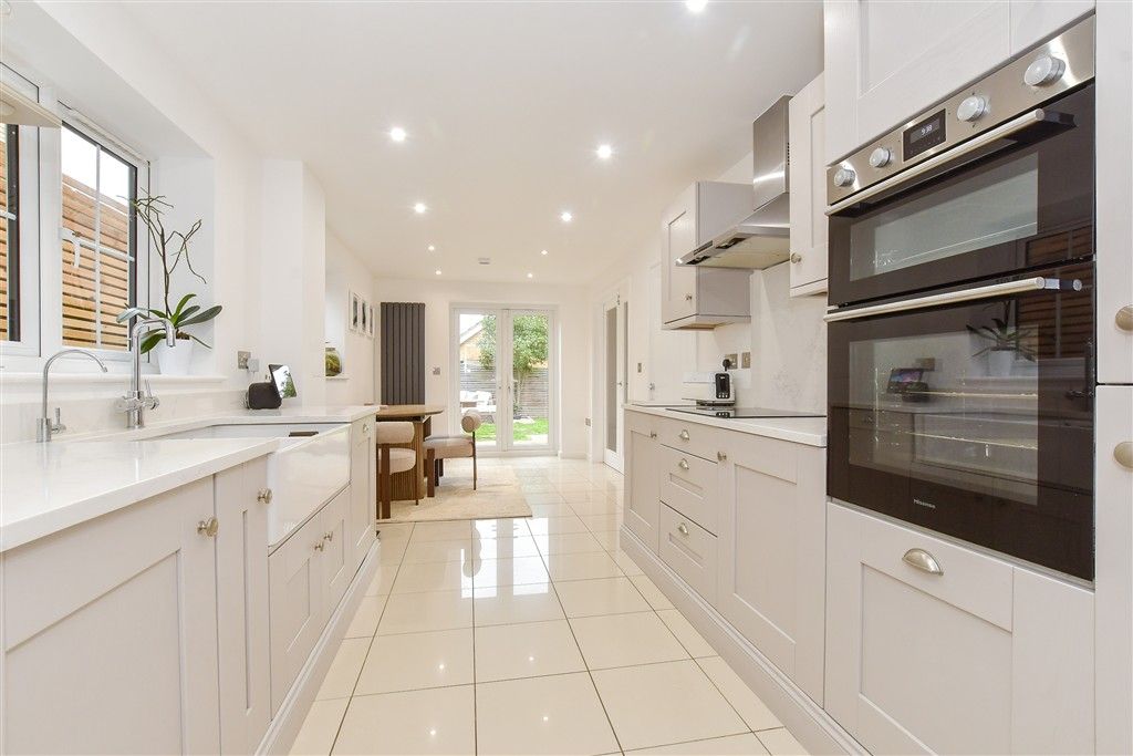 Property photo 2 of 25 Kitchen/ Diner