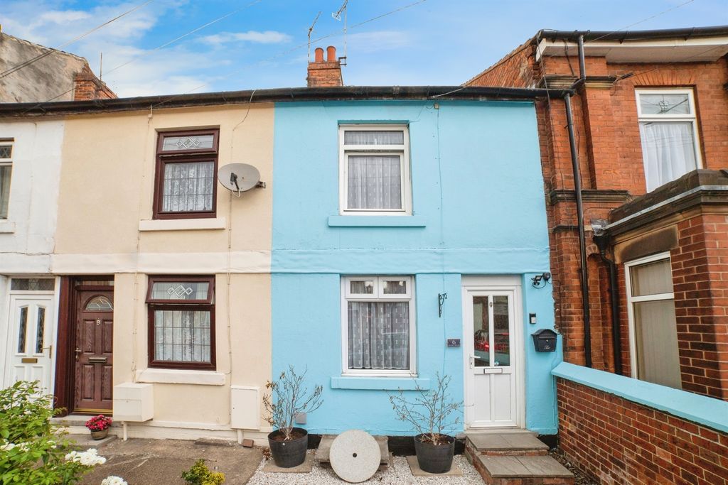 Property photo 1 of 19