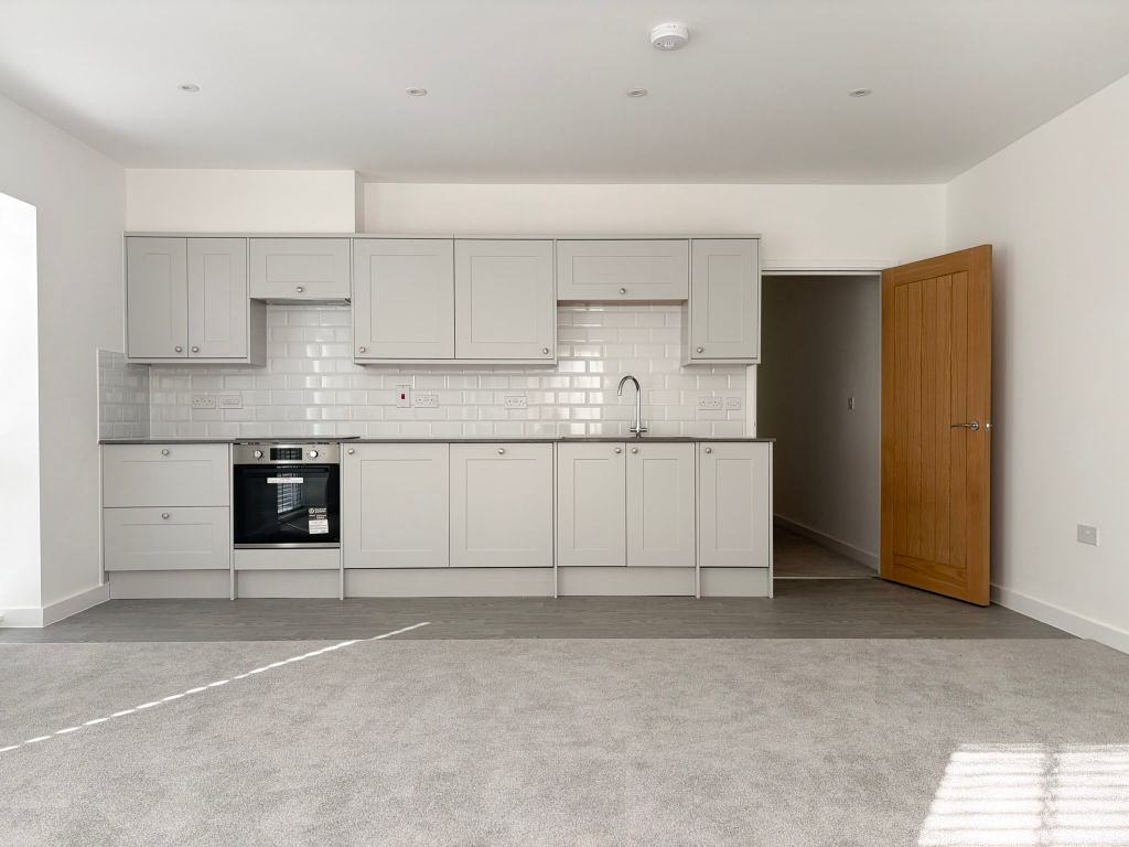 Property photo 2 of 16 Kitchen