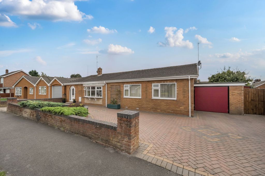 Property photo 1 of 23