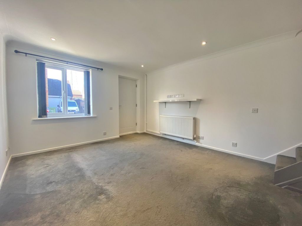 Property photo 2 of 9 Sitting Room