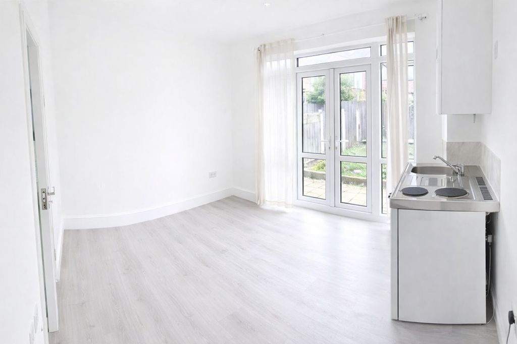 Property photo 3 of 6 Whatsapp Image 2026-02-18 At 2.15.45 Pm.Jpeg