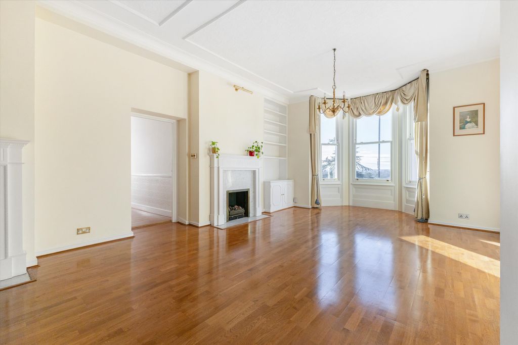 Property photo 2 of 12 Image