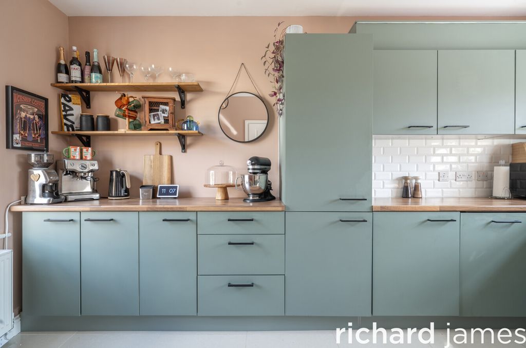 Property photo 2 of 20 A91696c6661947c489E6671A6Bc6Fe34