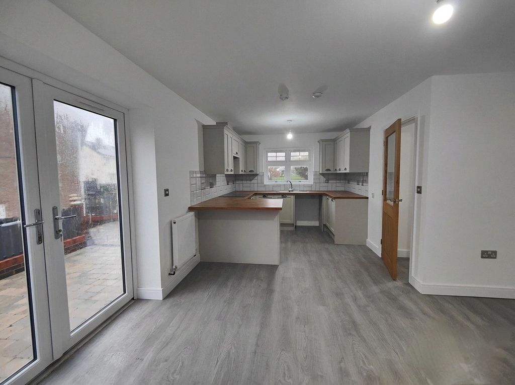 Property photo 3 of 10 Picture No. 07