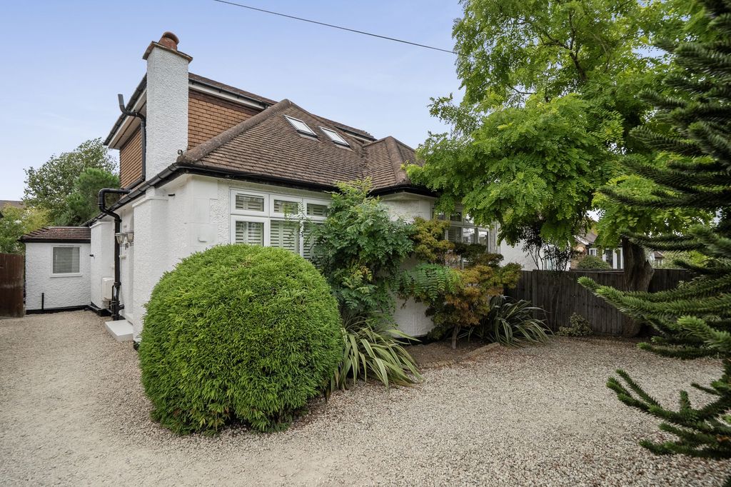 Property photo 1 of 25