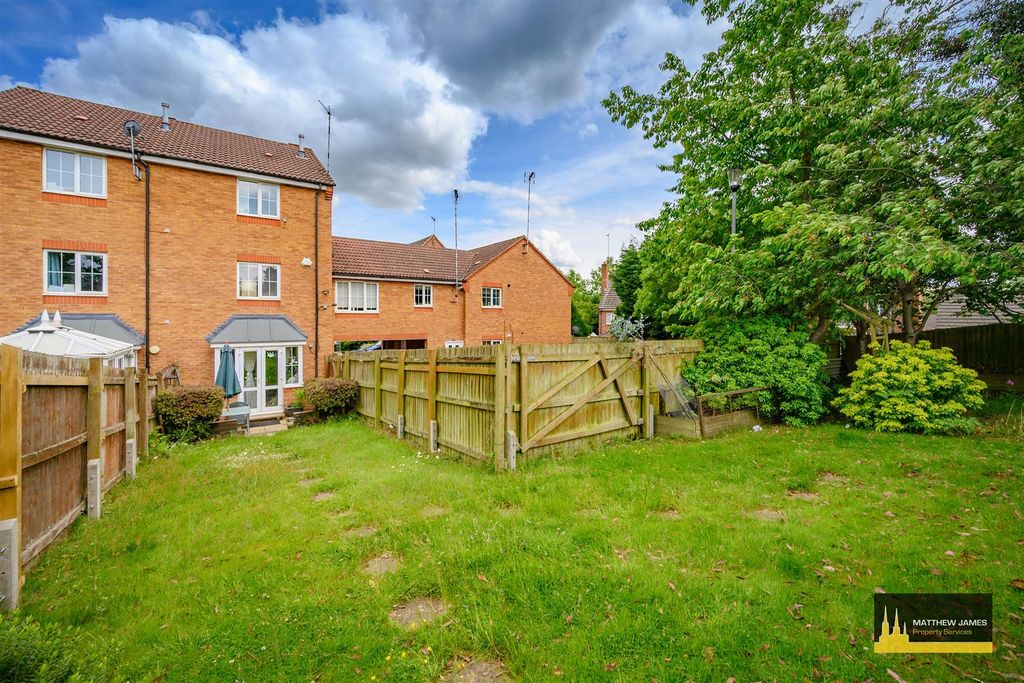 Property photo 3 of 26 Rear Garden