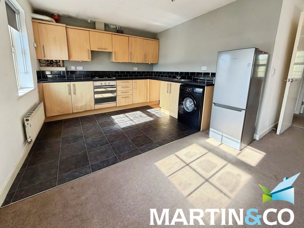Property photo 3 of 10 F6bbc976-Whatsapp 20Image 202026-10-13 20At 2012.3