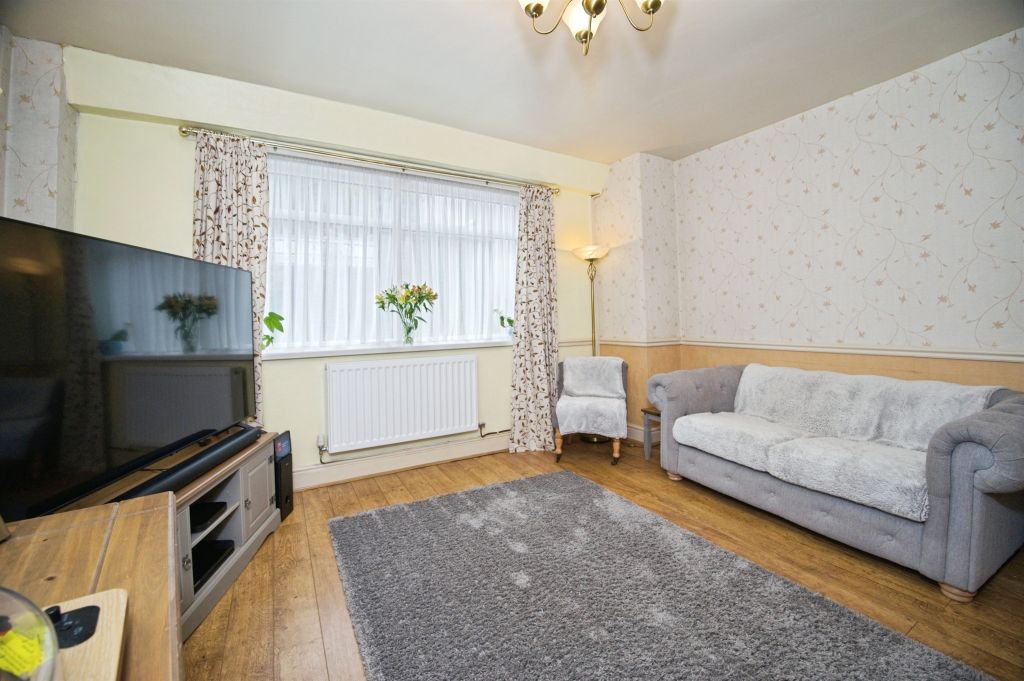 Property photo 3 of 19