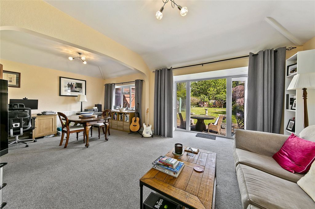 Property photo 3 of 11 Picture No. 02