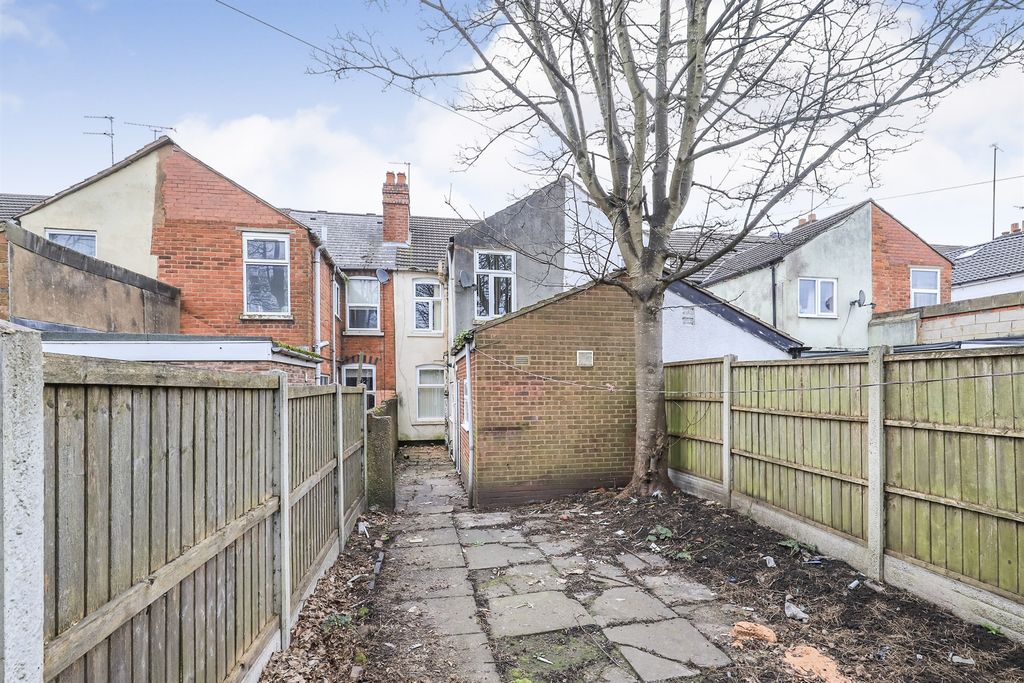 Property photo 2 of 14