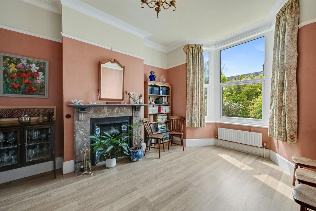 Property photo 3 of 22 Second Reception