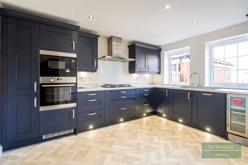 Property photo 2 of 27 Photo 23