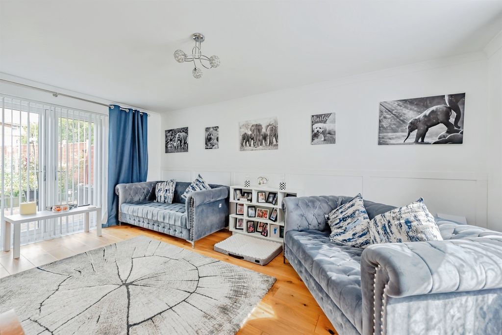 Property photo 3 of 15