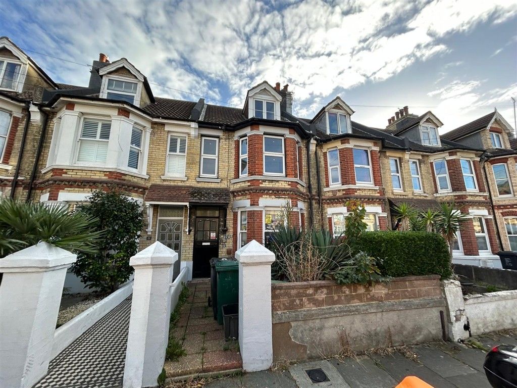 Property photo 1 of 6