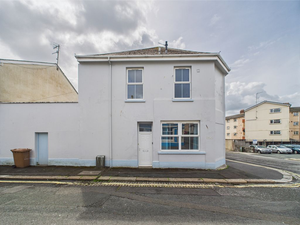 Property photo 1 of 20